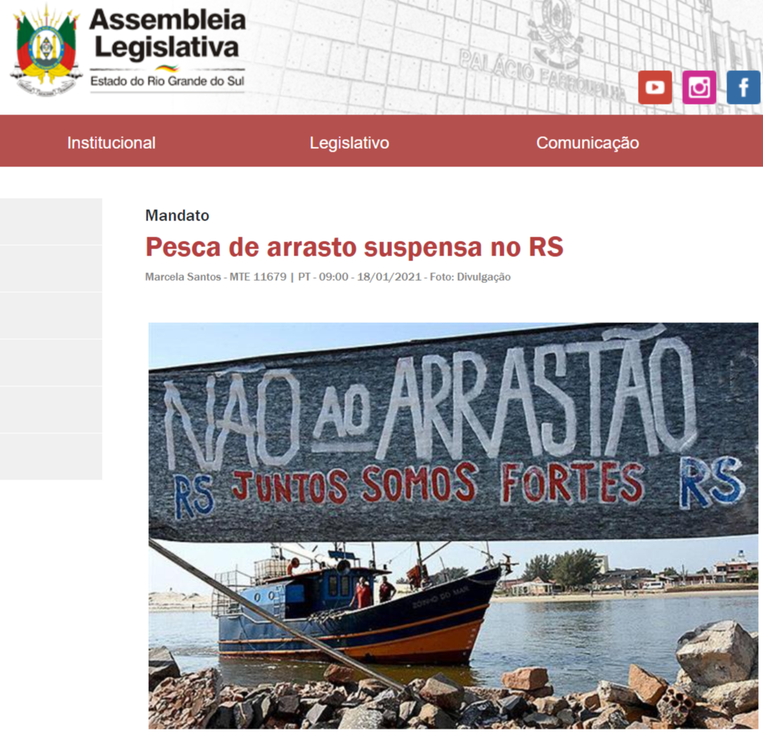 Reprodução de imagem de notícia no site da Assembleia do RS mostra protesto contra a pesca de arrasto no Estado